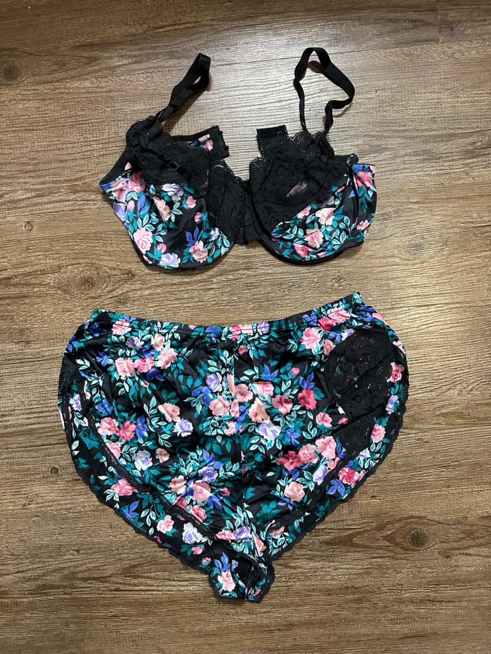 Vintage lingerie set